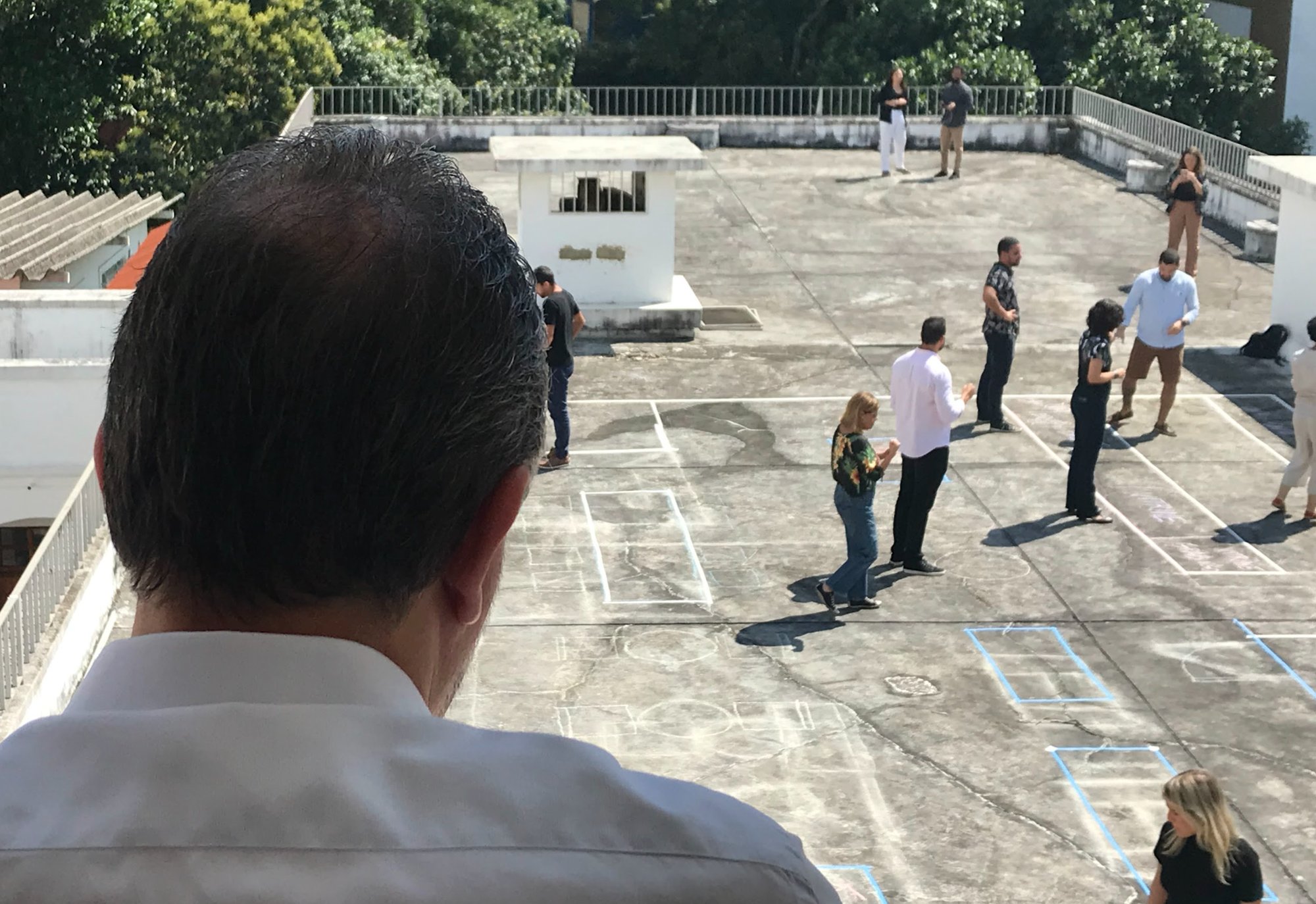 Protótipo da loja em tamanho real no terraço